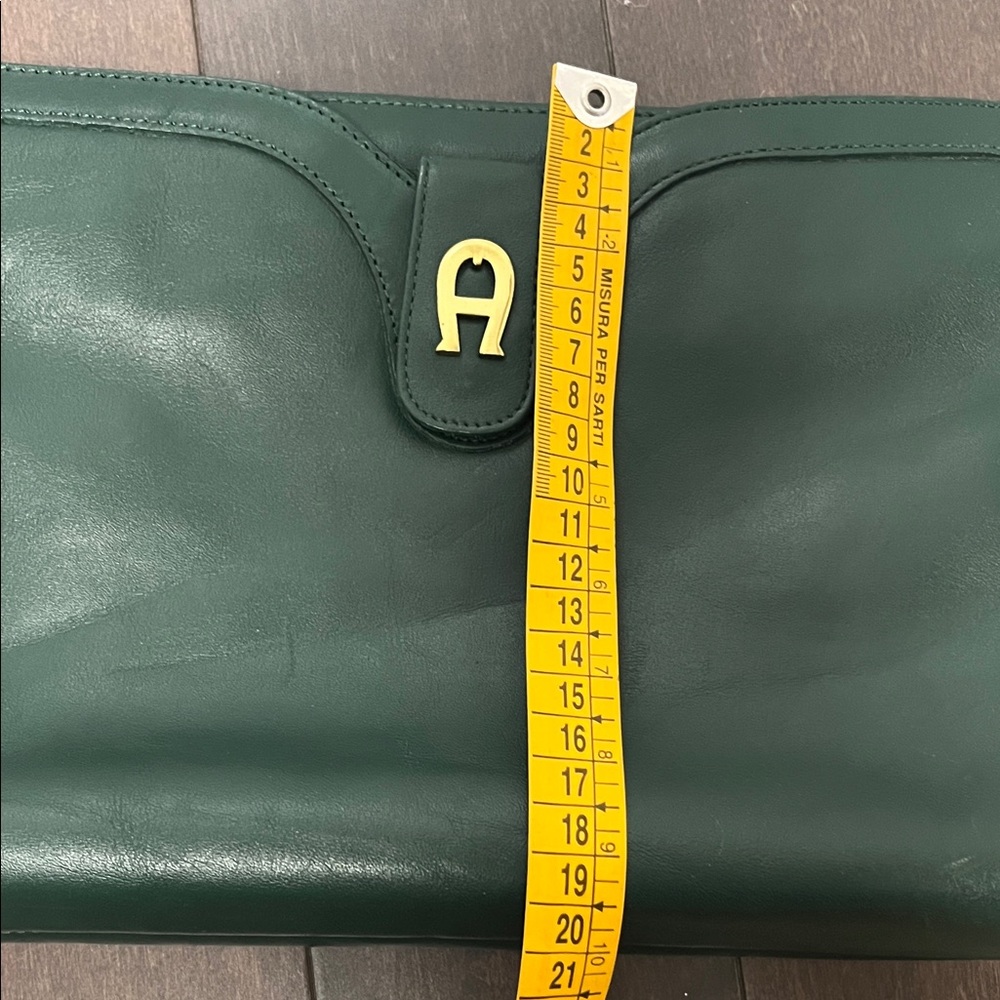Aigner Green Clutch with Logo - Picture 4 of 9